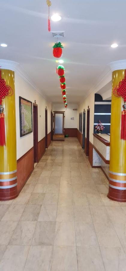 Paradise Hotel Танджунг Пинанг Екстериор снимка