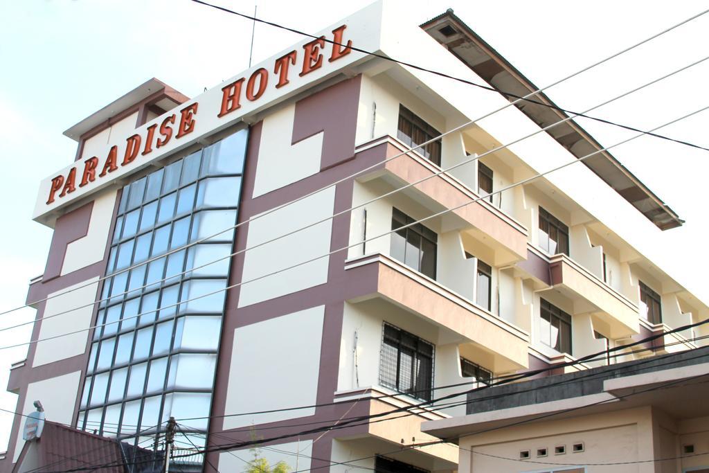 Paradise Hotel Танджунг Пинанг Екстериор снимка