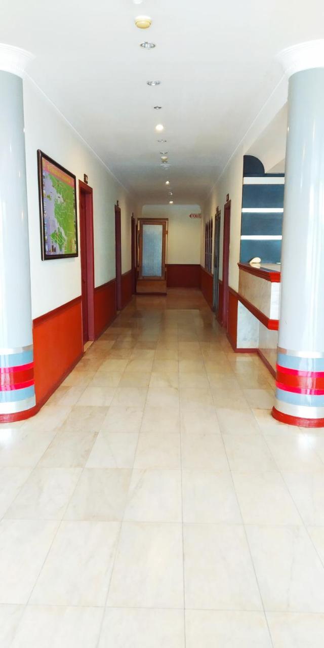 Paradise Hotel Танджунг Пинанг Екстериор снимка
