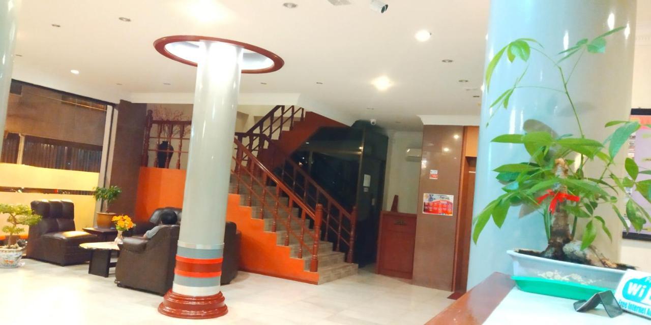 Paradise Hotel Танджунг Пинанг Екстериор снимка