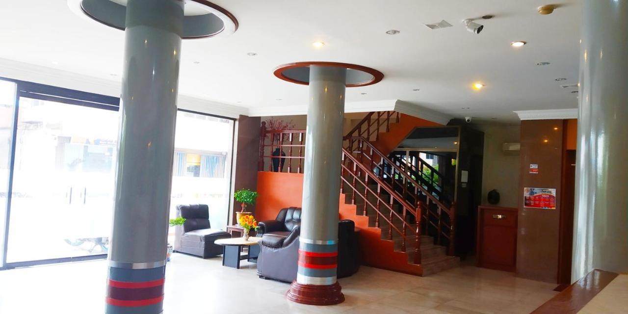 Paradise Hotel Танджунг Пинанг Екстериор снимка